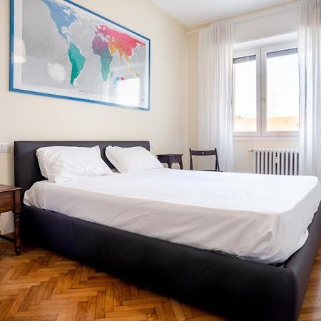 Elegante Bilocale In Zona Tortona Apartman Milánó Kültér fotó